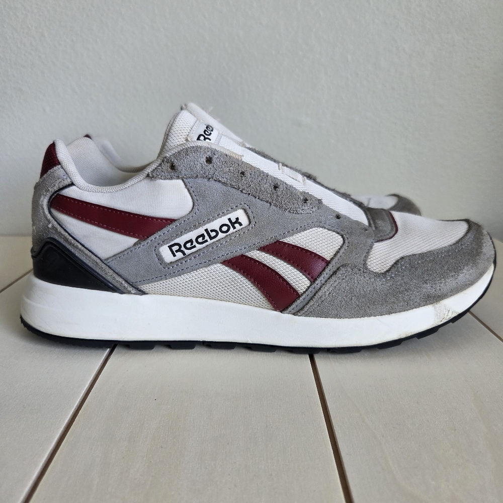Mens Reebok Classic Fuel Foam Running Sz 11 White/Grey/Maroon without shoelaces